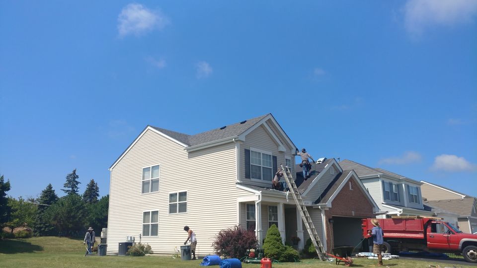 5 Benefits of Hiring a Licensed and Insured Siding Contractor